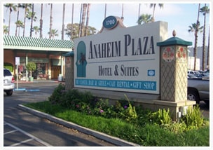 Anaheim Plaza Hotel & Suite（アナハイム　プラザ　ホテル＆スイート）