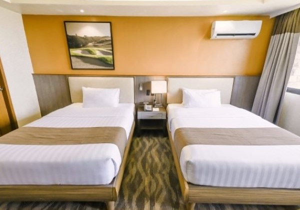 Superior Double Mountain view