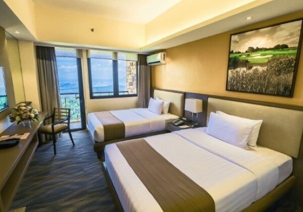 Deluxe Double Lake View with Balcony