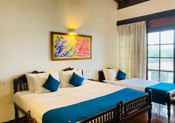 Standard with Sea View (Triple)