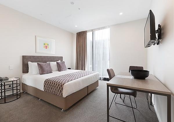 Deluxe Studio Apartment