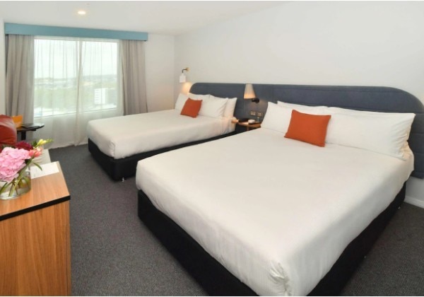 Deluxe Harbour View Twin