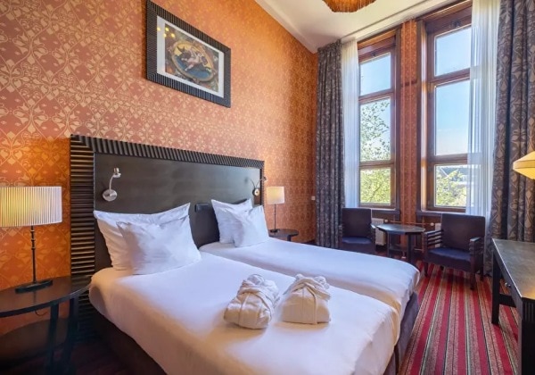 Deluxe Room Canalview