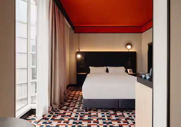 King Room with Courtyard View