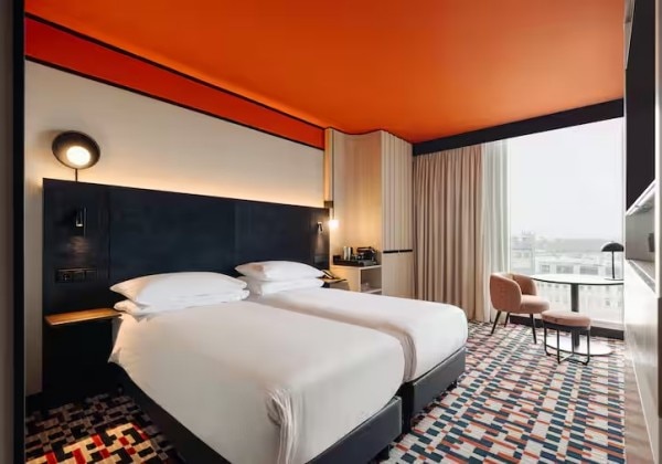 Twin Room High Floor with River View