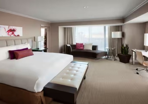 1K/2Q 2 Bedroom Presidential Suite