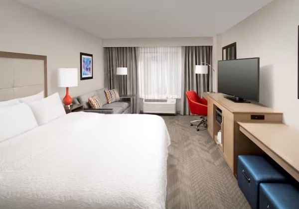 1 King Shower only W/fridge-microwv