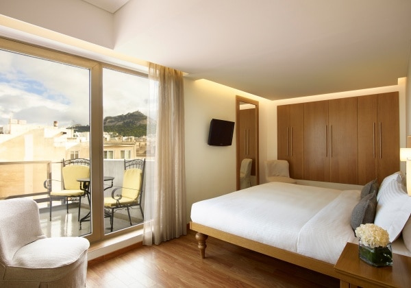 Deluxe Room City view