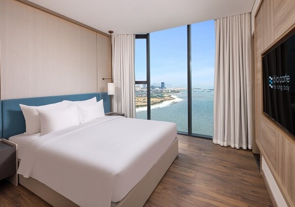 Executive Suite Bay Vista