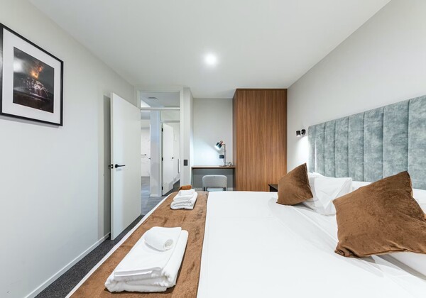 2 bed rooms