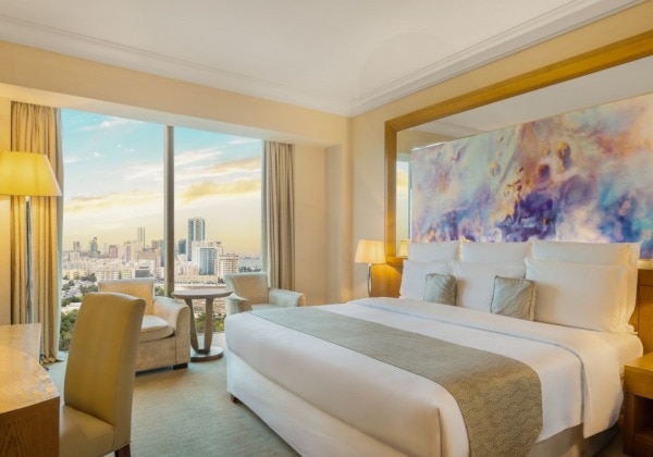 Deluxe Guest Room 1 King