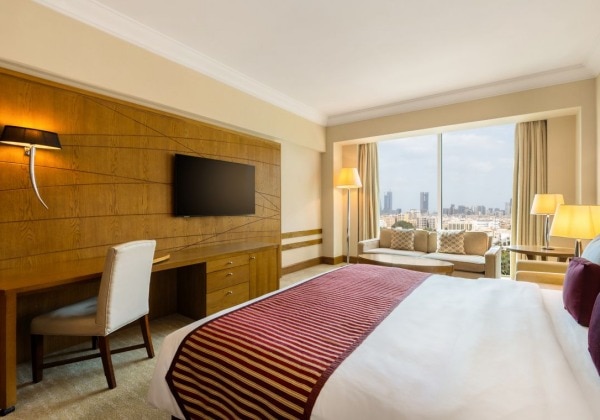Grand Deluxe Guest Room 1 King