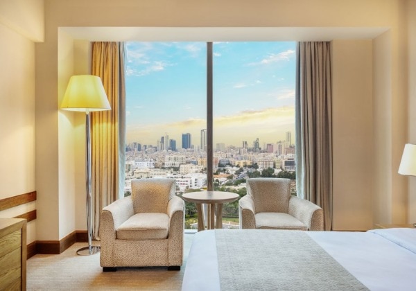 Luxury Guest Room 1 King City View