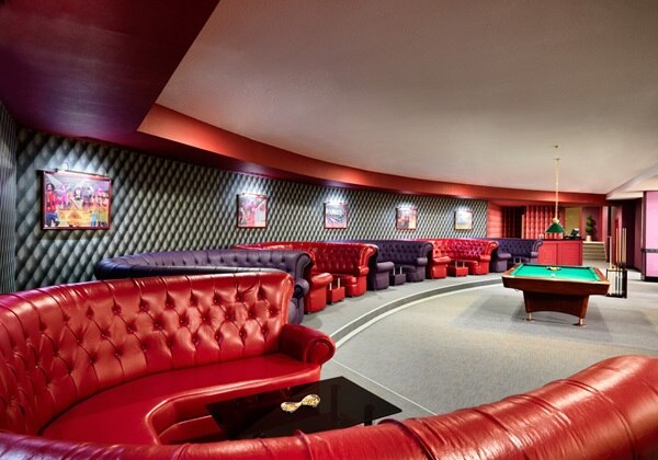 The Alley - interior