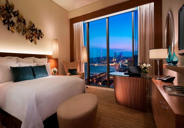 Deluxe 1 King Sea View