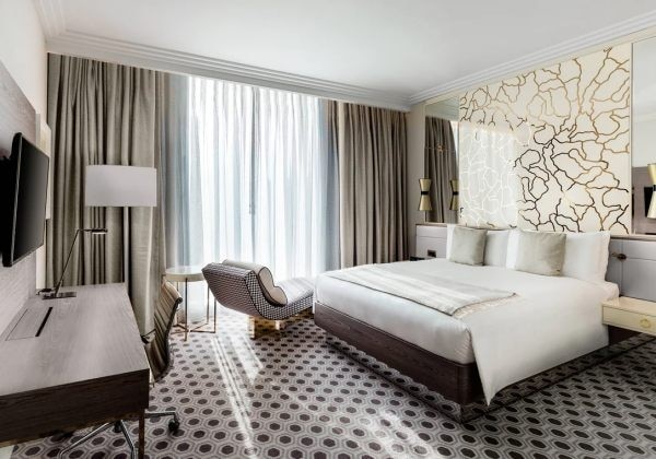 1 Bedroom Executive Suite