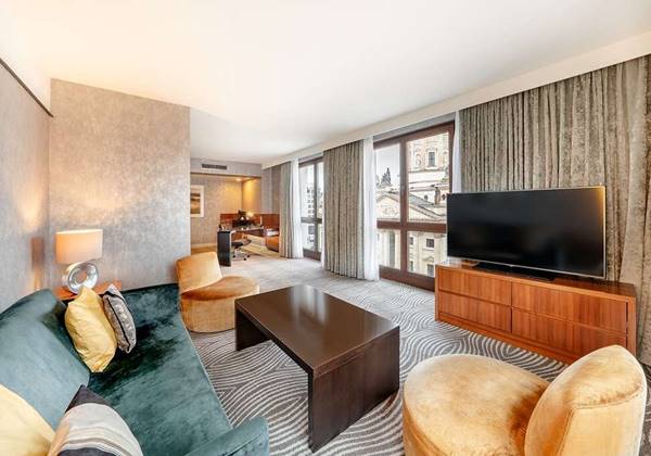 1Bedroom Corner Suite