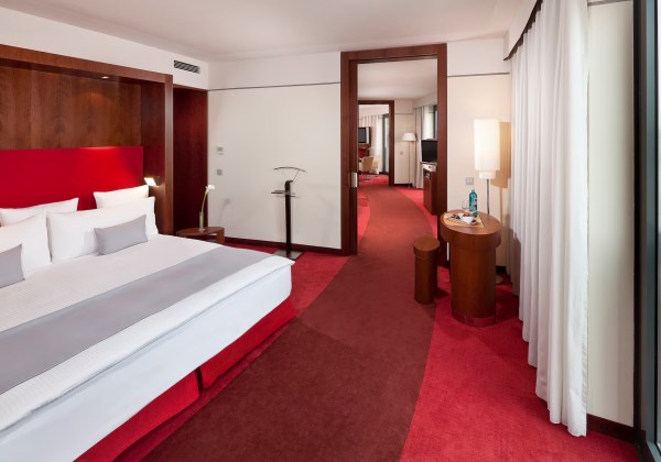 Panoramamic The Level Suite