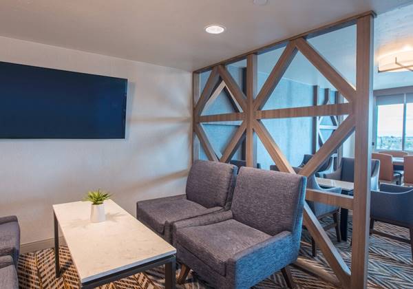 Concierge Lounge