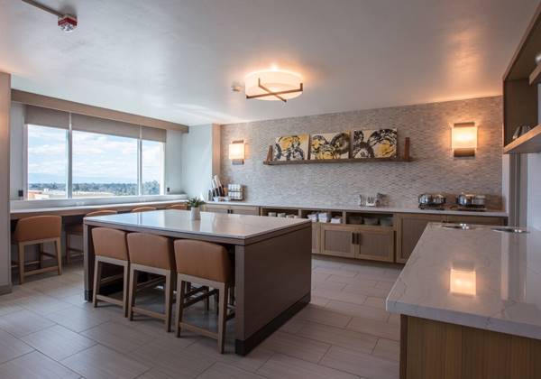Concierge Lounge