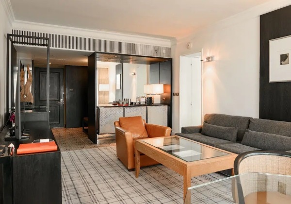 Grand Executive Suite