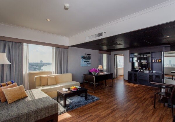 Royal Thai Deluxe 2 Bedroom Suite