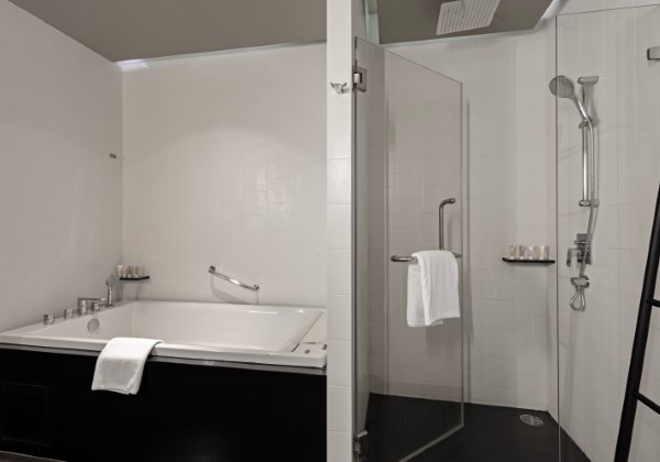 Heritage Suite 2 Singles