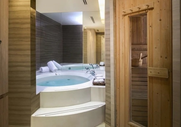 Indoor Hot Tub & Sauna