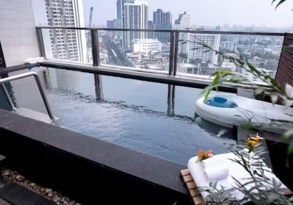 Pool Residential Suite