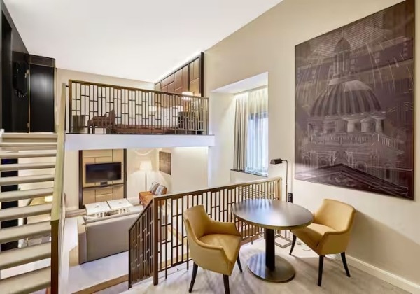 2Bedroom Suite with 1King and 2Twin