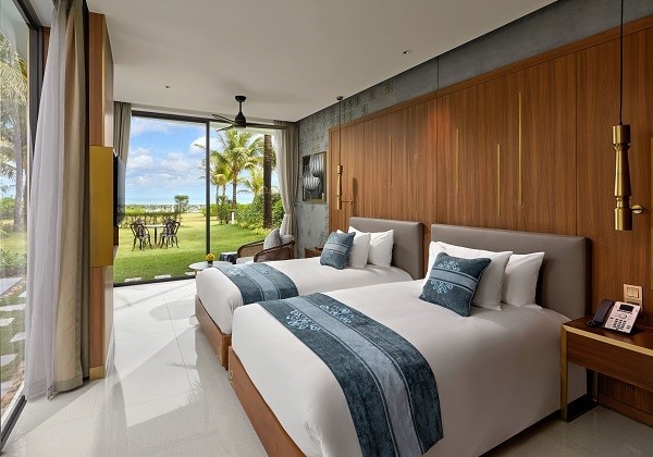 3-Bedroom Beachfront Pool Villa