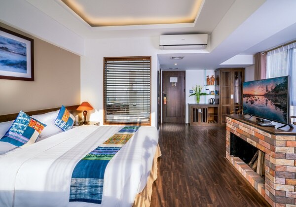 Executive Family Valley View