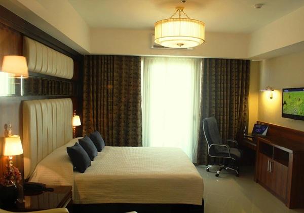 Crown Executive Plus