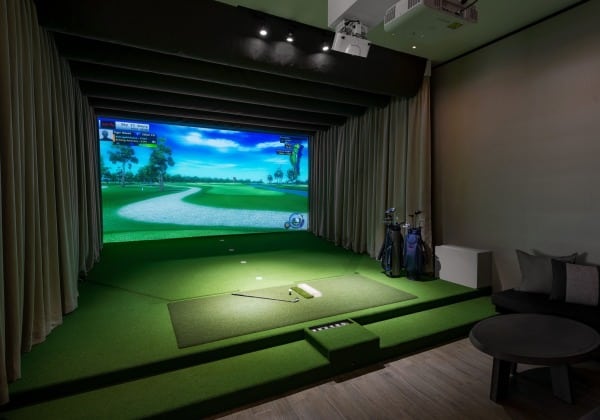 Golf simulator