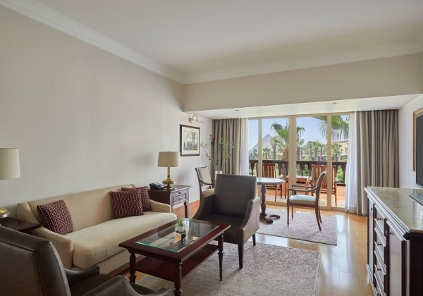 1Bedroom Suite Pyramid View