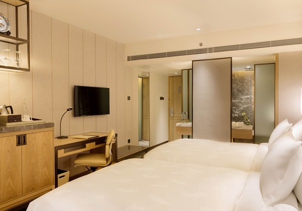 Premier Room Twin Bed