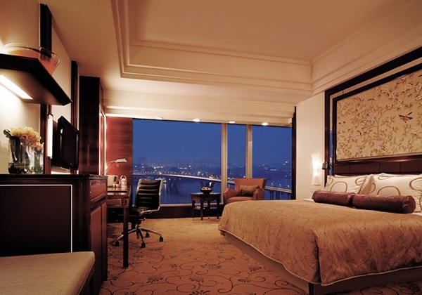 Premier River View King Room