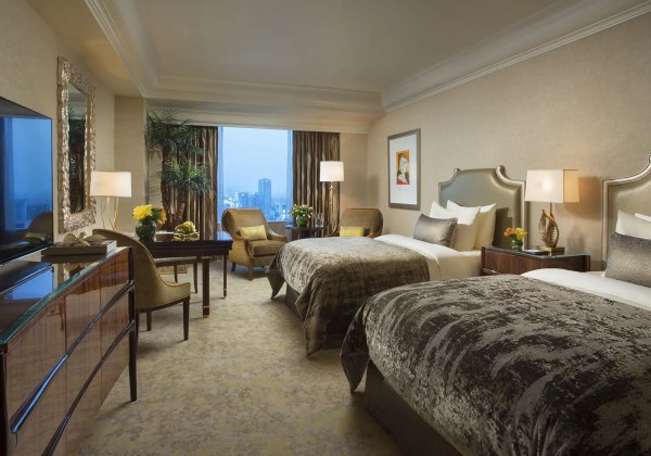 Mulia Executive Room