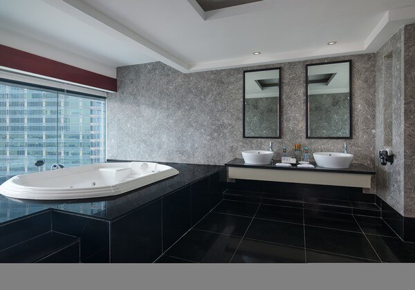 Presidential Suite Bathroom