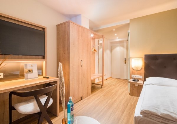 Single Room Business