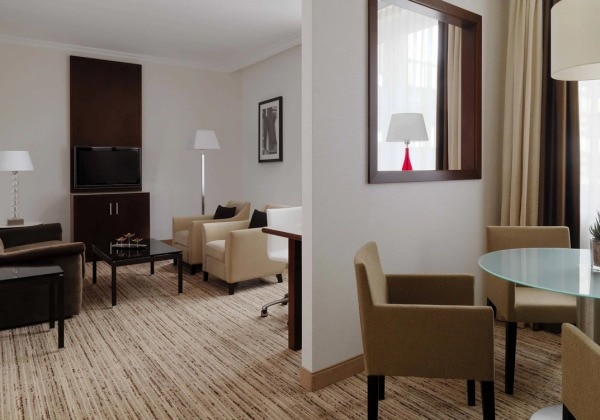 Grand Executive Suite 1 &2 Bed Room