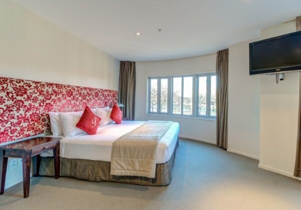 Premier Executive Room