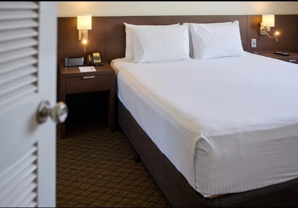 1 King Bed 1 Bedroom Suite