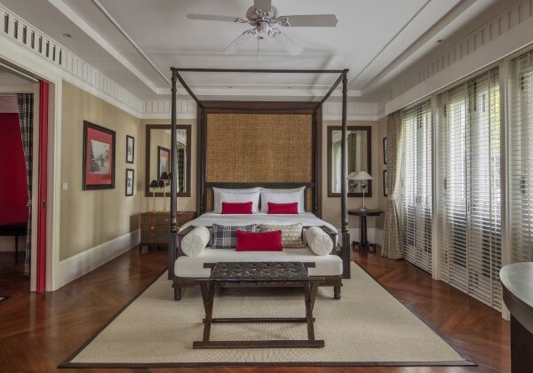 Louis Leonowens Pool Suite