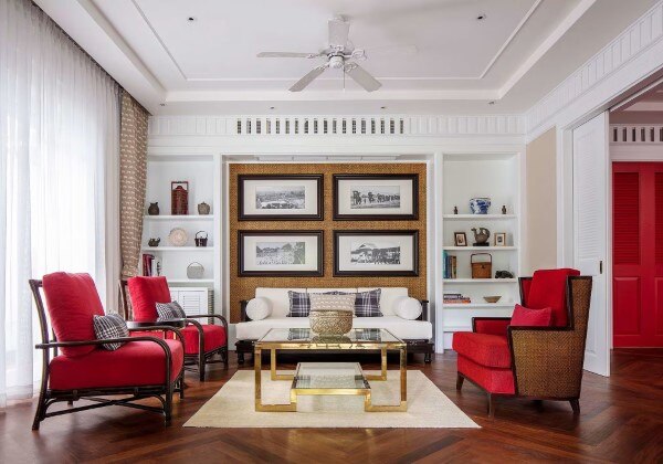 Louis Leonowens Pool Suite