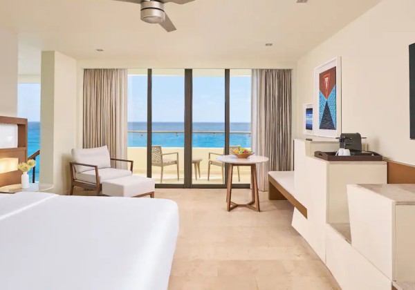 Ocean Front Lighthouse Suite