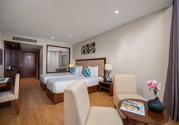 Superior Twin Partial Sea View