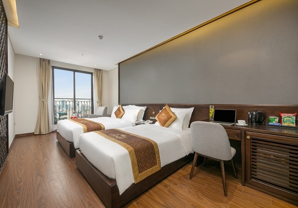 Grand Deluxe Triple City View