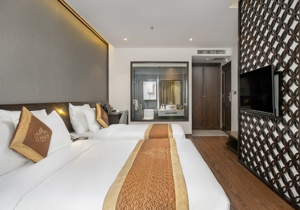 Grand Deluxe Triple City View