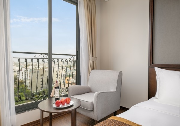 Grand Deluxe Triple City View